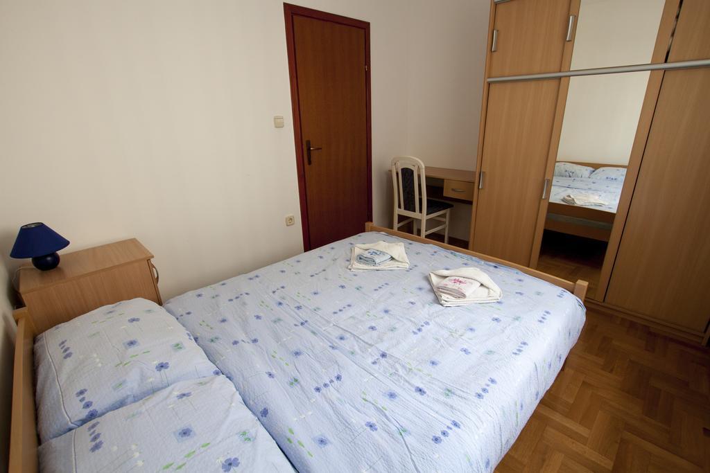 Apartment Dora พูลา ห้อง รูปภาพ
